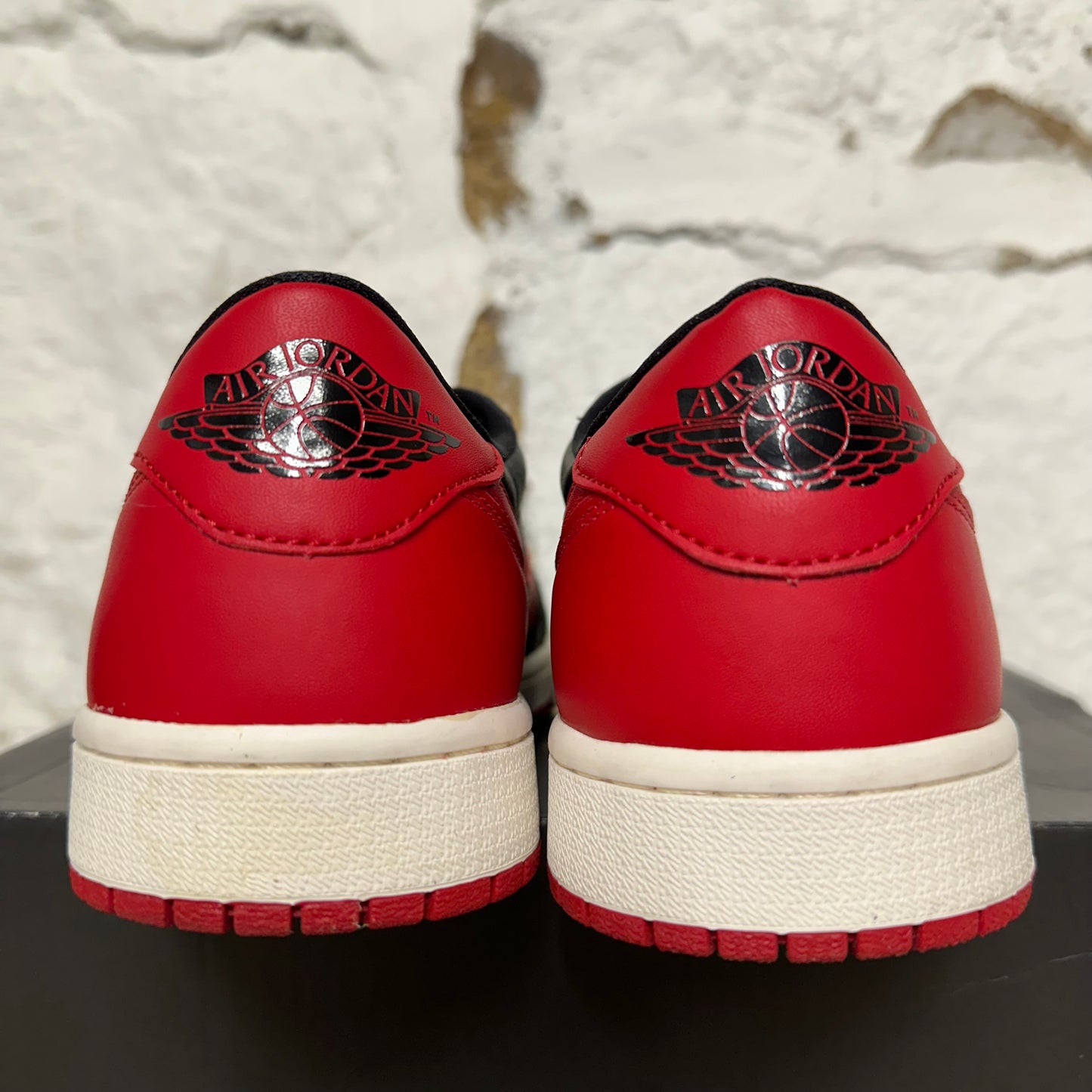 Air Jordan 1 Low Bred (2015) Sz 10