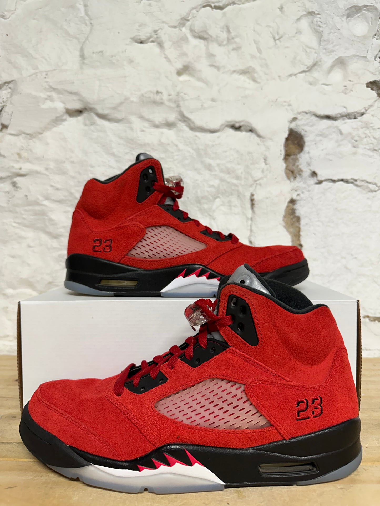Air Jordan 5 Raging Bull Sz 9.5