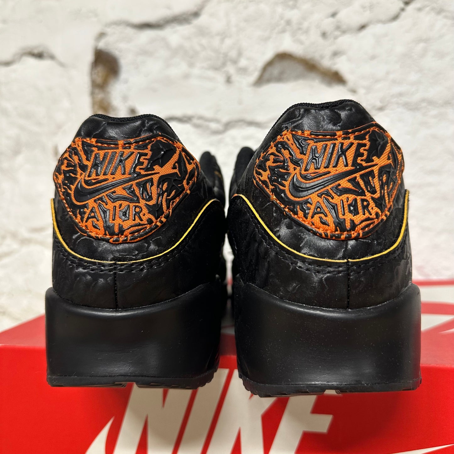 Nike Air Max 90 Volcano Sz 9.5 DS