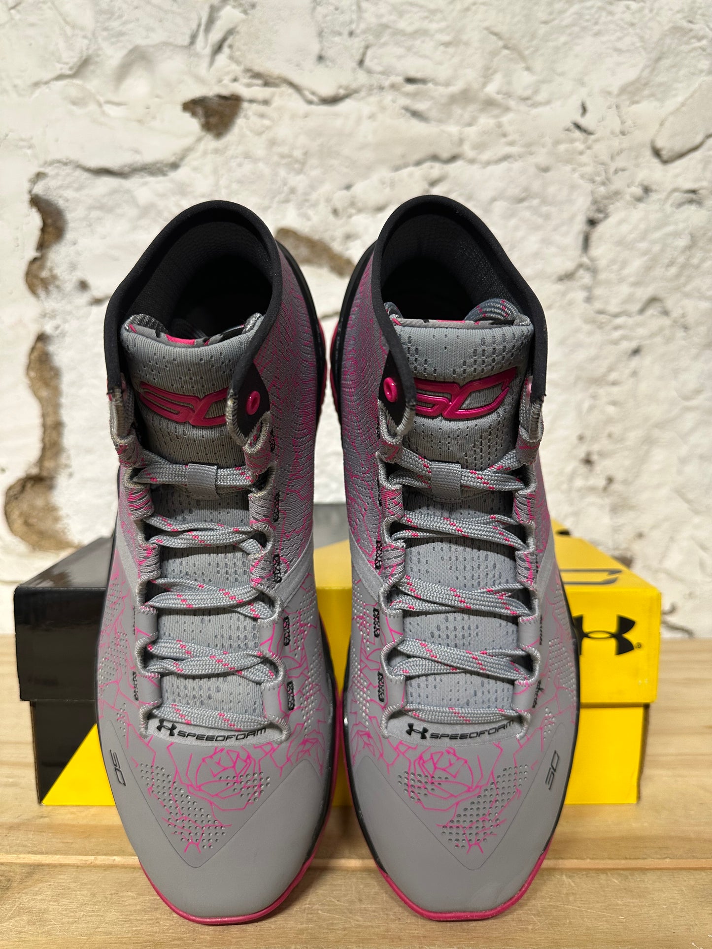 Under Armour Curry 2 Mothers Day Sz 10 DS