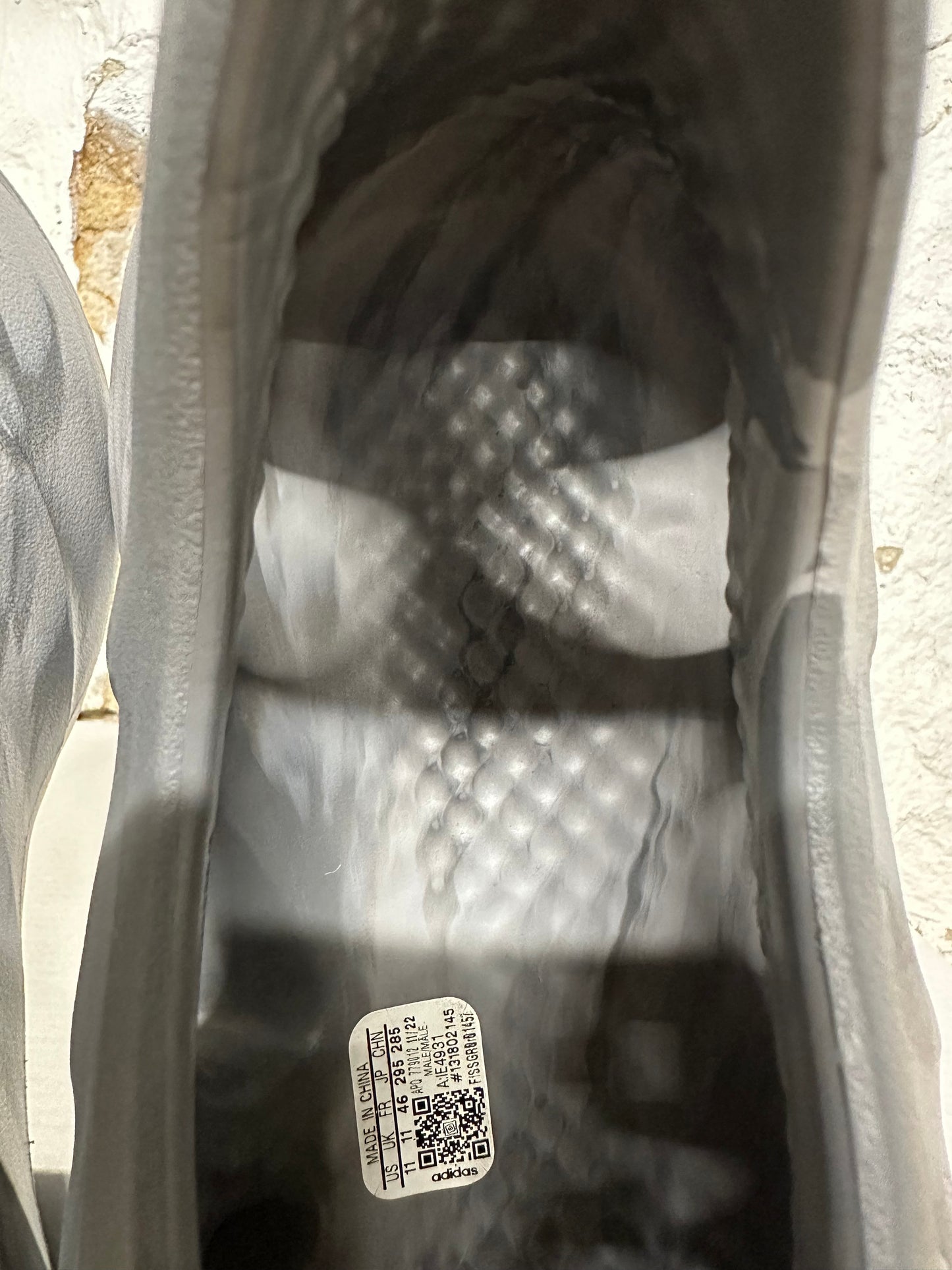 Yeezy Foam Runner MX Granite Sz 11