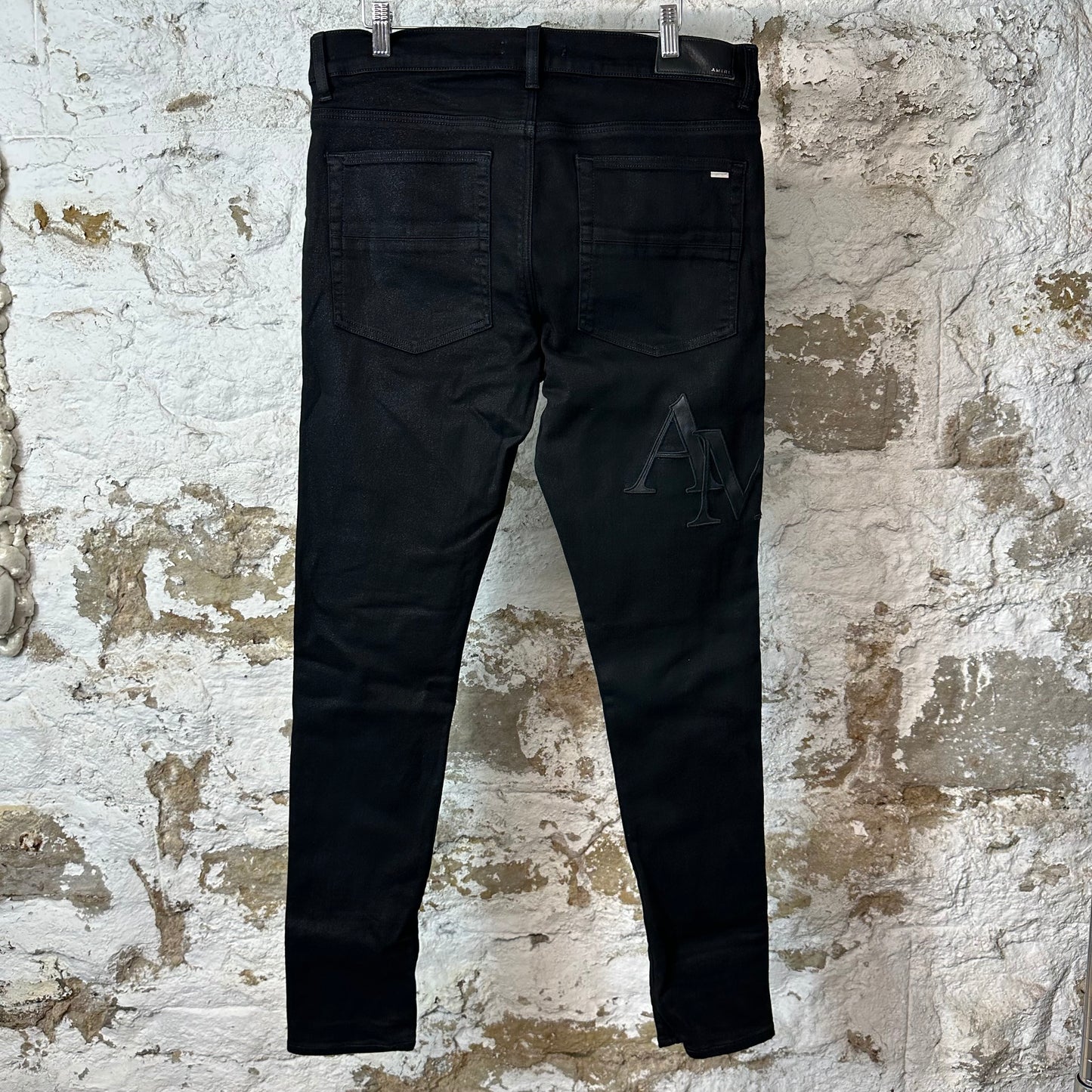 Amiri Stagger Logo Black Waxed Denim Jeans Sz 34