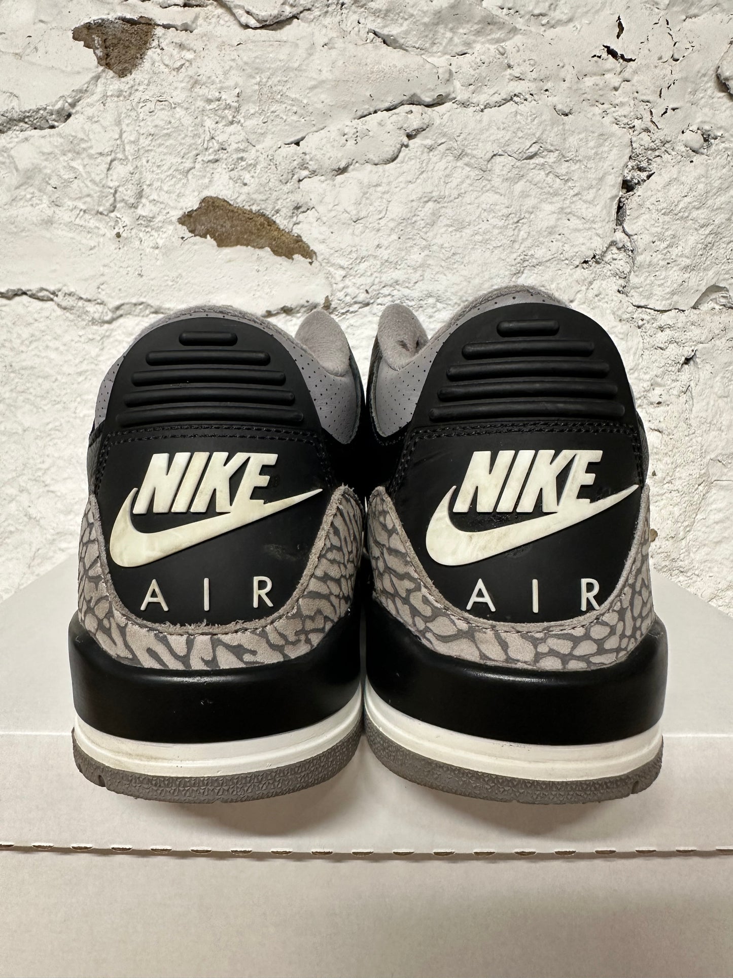 Air Jordan 3 Black Cement Sz 9