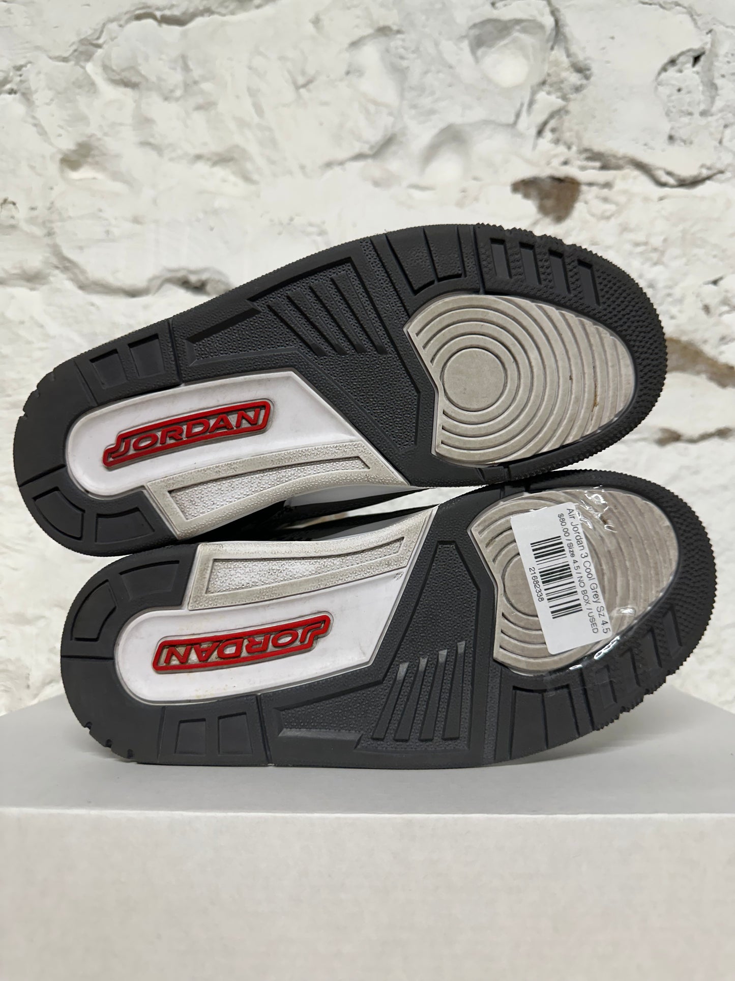 Air Jordan 3 Cool Grey Sz 4.5