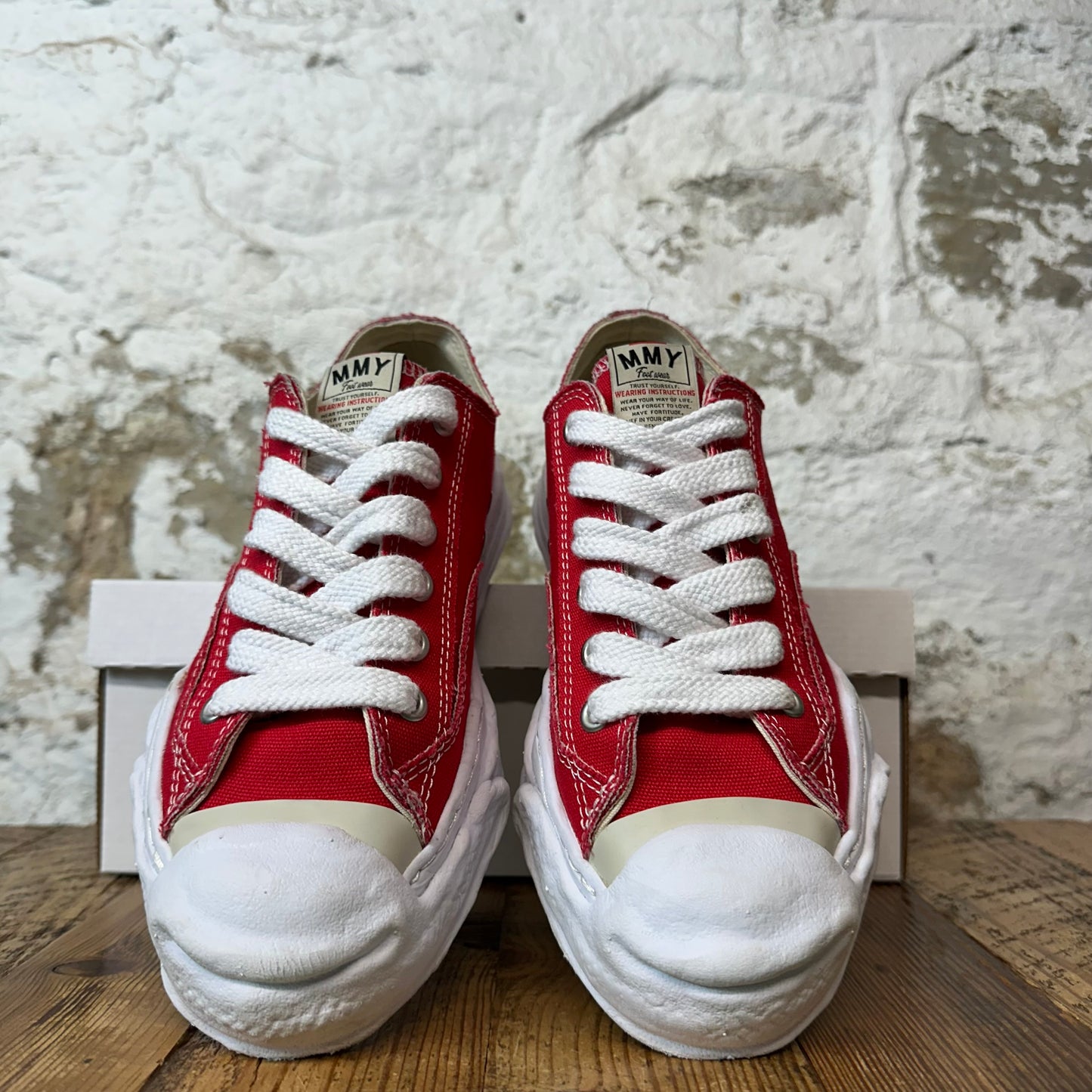 Maison Mihara Red White Hank Sneaker Sz 8 (41)