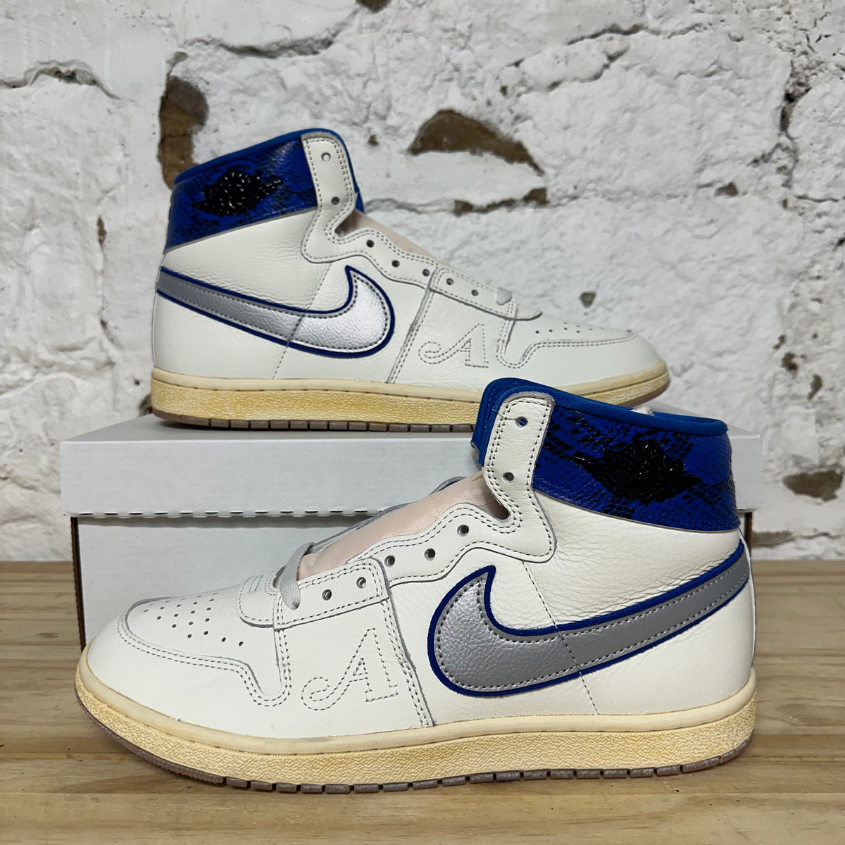 Nike Jordan Air Ship PE SP Awake NY Game Royal Sz 11.5
