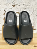 Yeezy Slide Dark Onyx Sz 10 DS