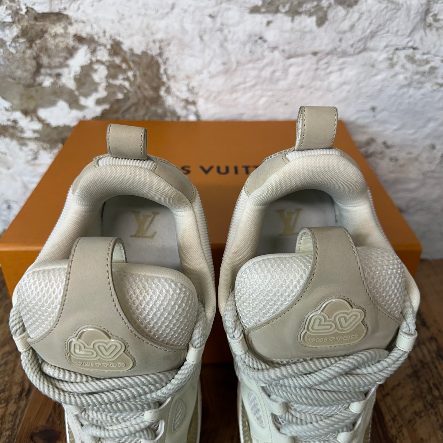 Louis Vuitton Beige Cream Skate Sneaker Sz 8 (6.5LV)