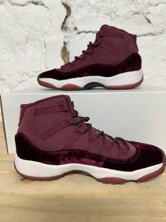 Air Jordan 11 Velvet Sz 4Y