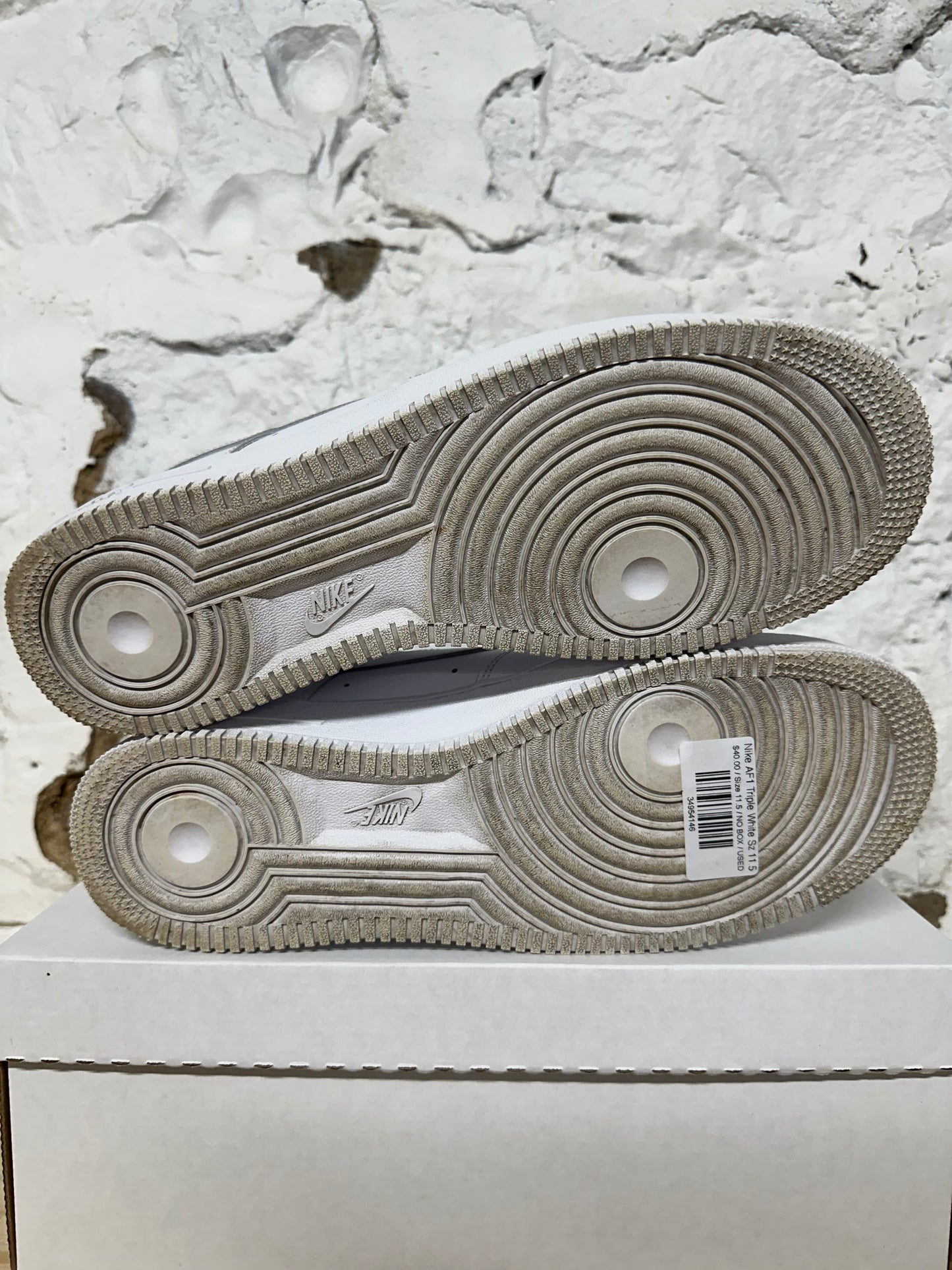 Nike Air Force 1 Triple White Sz 11.5