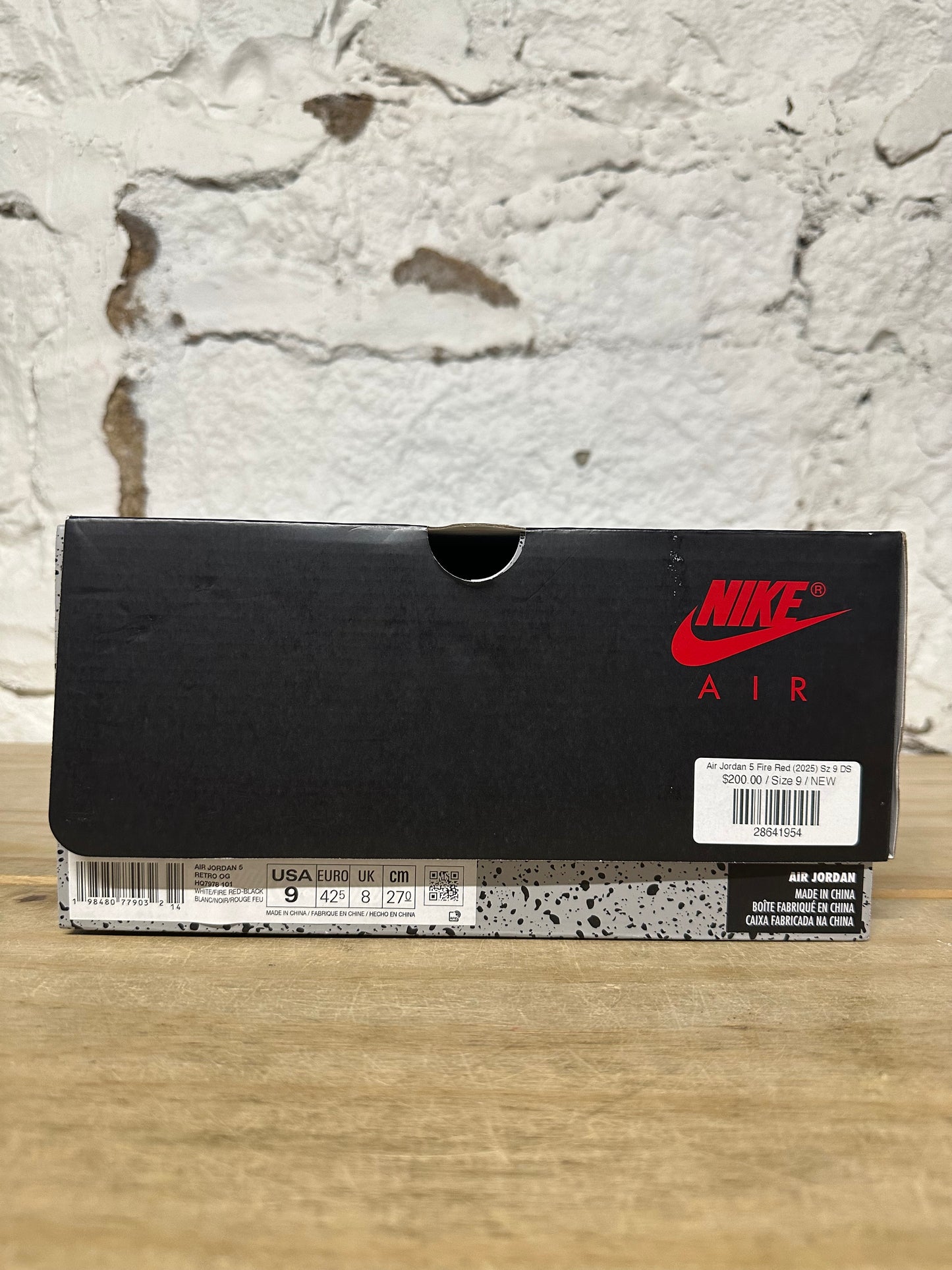 Air Jordan 5 Fire Red Black Tongue (2025) Sz 9 DS