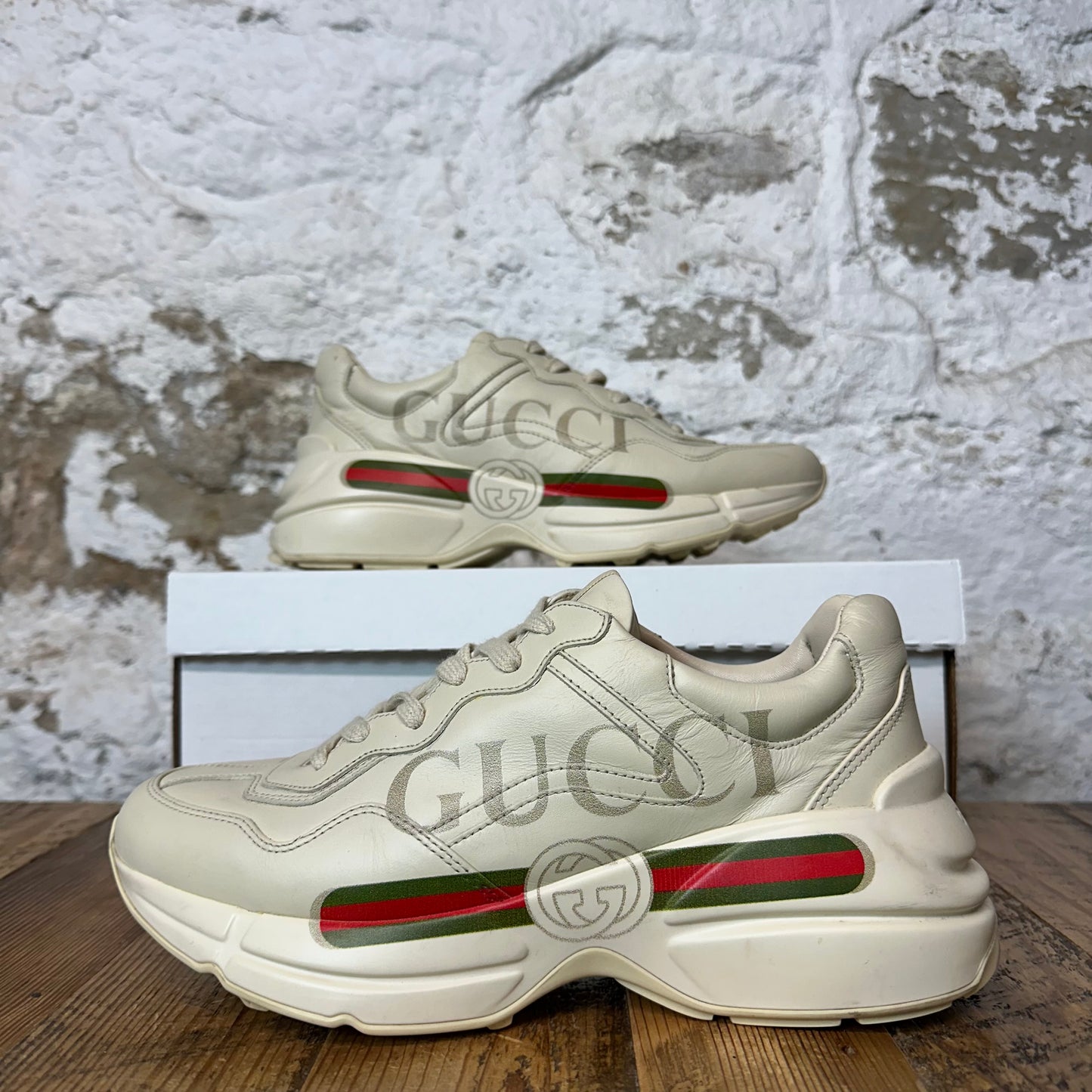 Gucci Rython VIntage Logo Cream Sneaker Sz 5.5 No Box