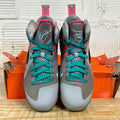 Nike LeBron 9 South Beach Sz 7Y