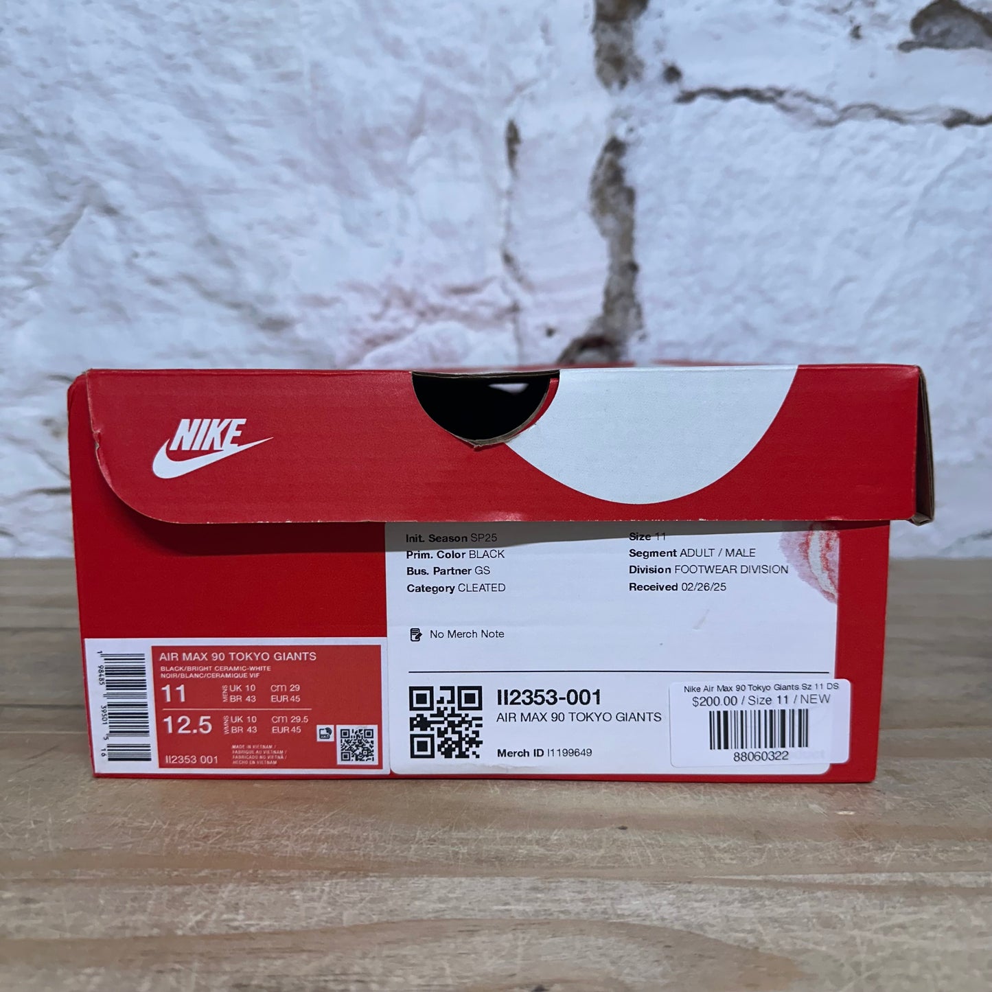 Nike Air Max 90 Tokyo Giants Sz 11 DS