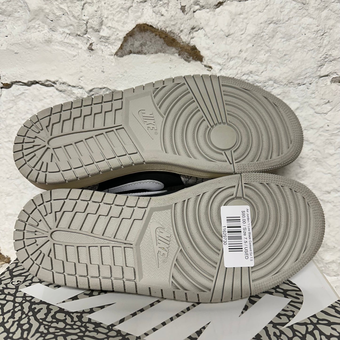 Air Jordan 1 Low Black Cement Sz 7.5