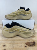 Yeezy 700 V3 Safflower Sz 11