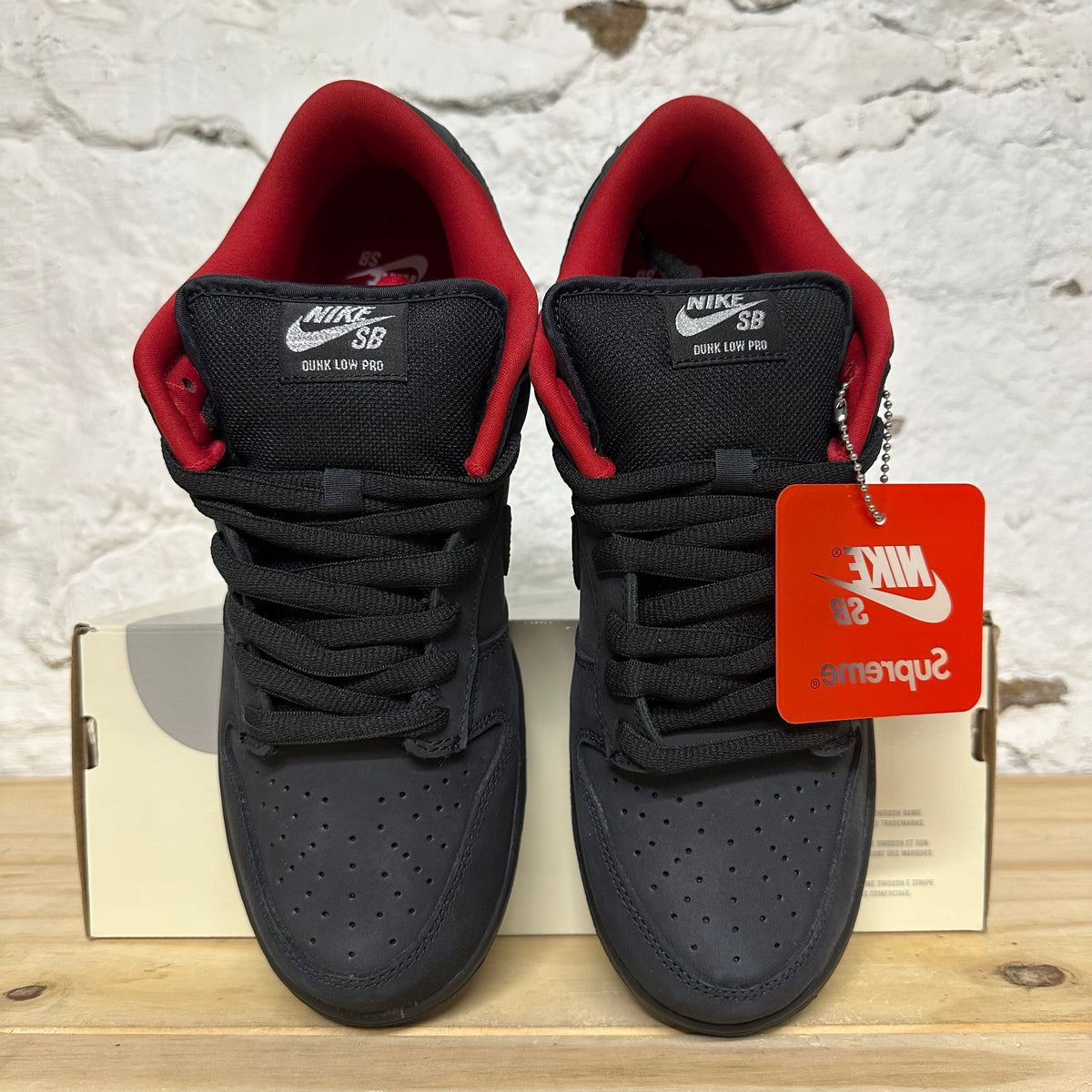 Nike SB Dunk Low Supreme 94 Black Sz 10 DS