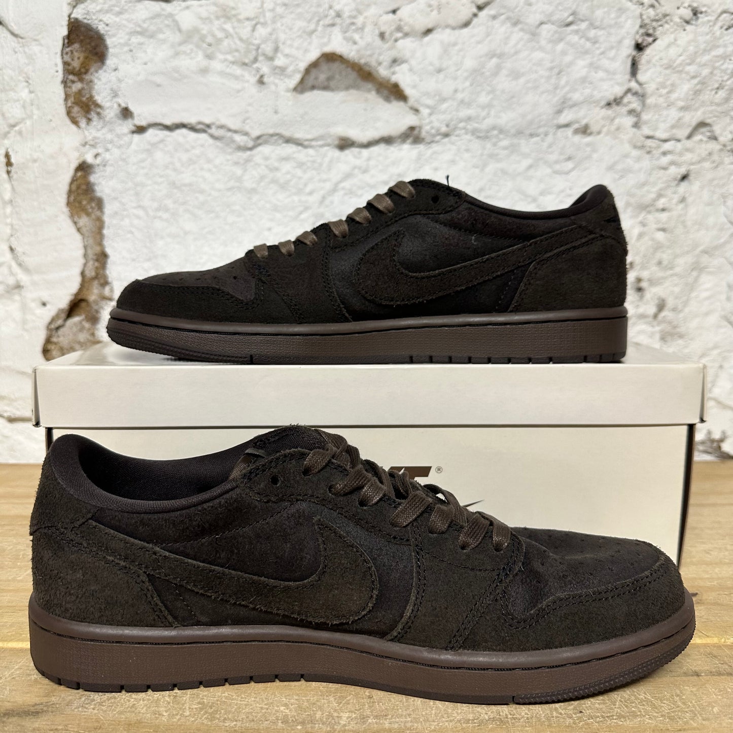 Air Jordan 1 Low Travis Scott Velvet Brown Sz 9.5
