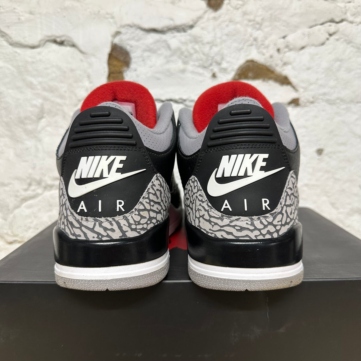 Air Jordan 3 Black Cement (2018) Sz 11