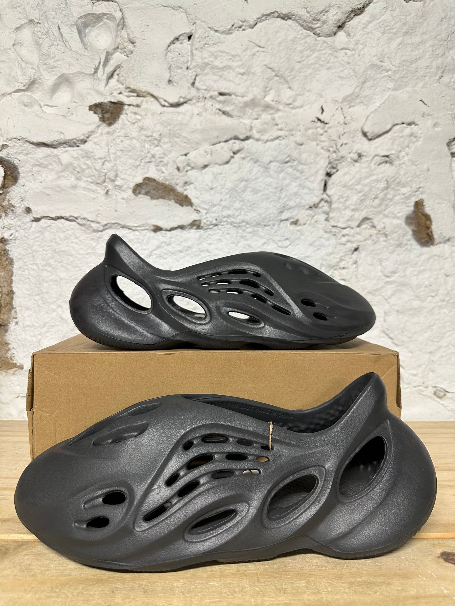 Yeezy Foamrunner Onyx Sz 13 DS