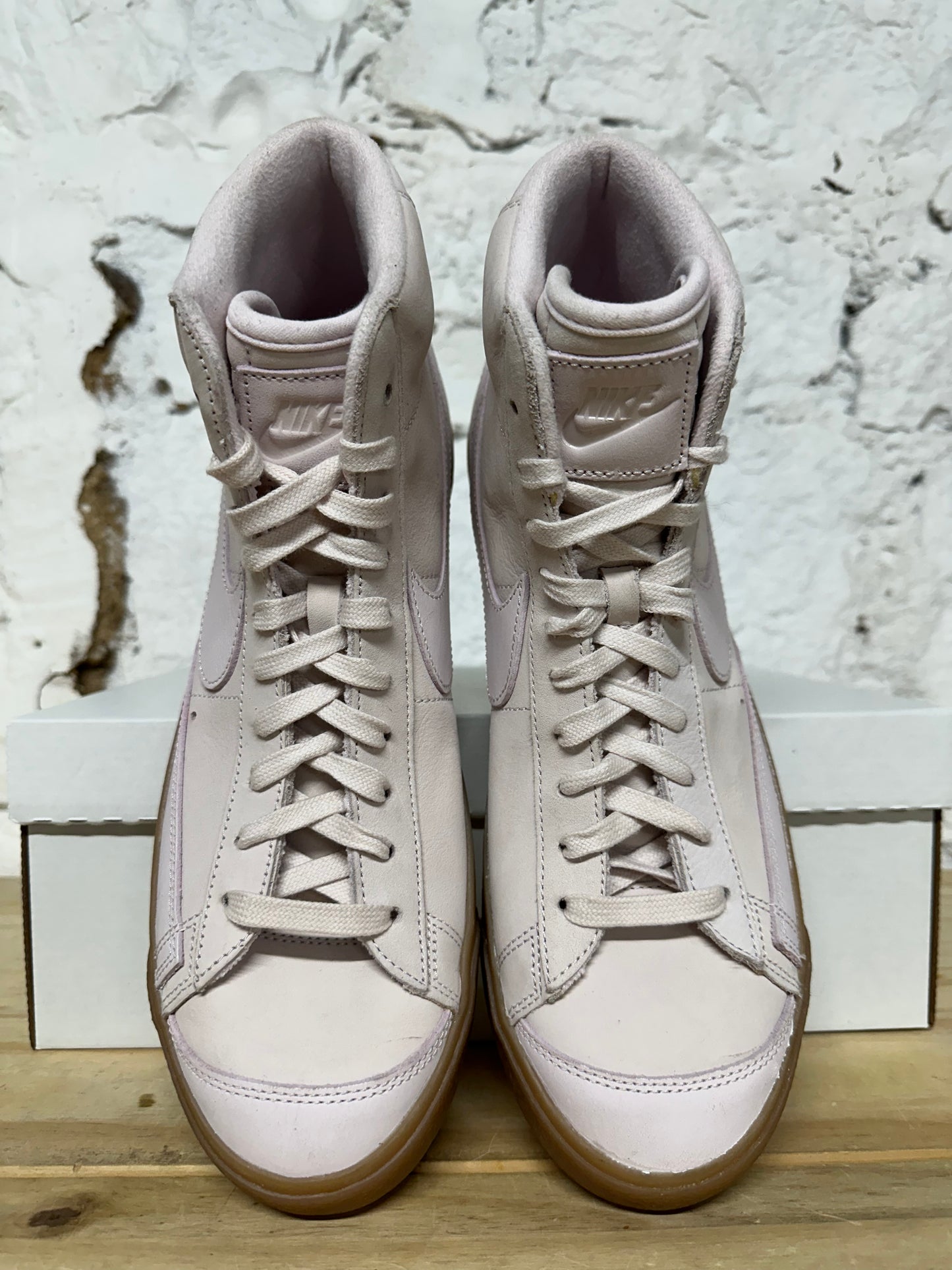 Nike Blazer Mid Pearl Pink Gum Sz 10.5 (12W)