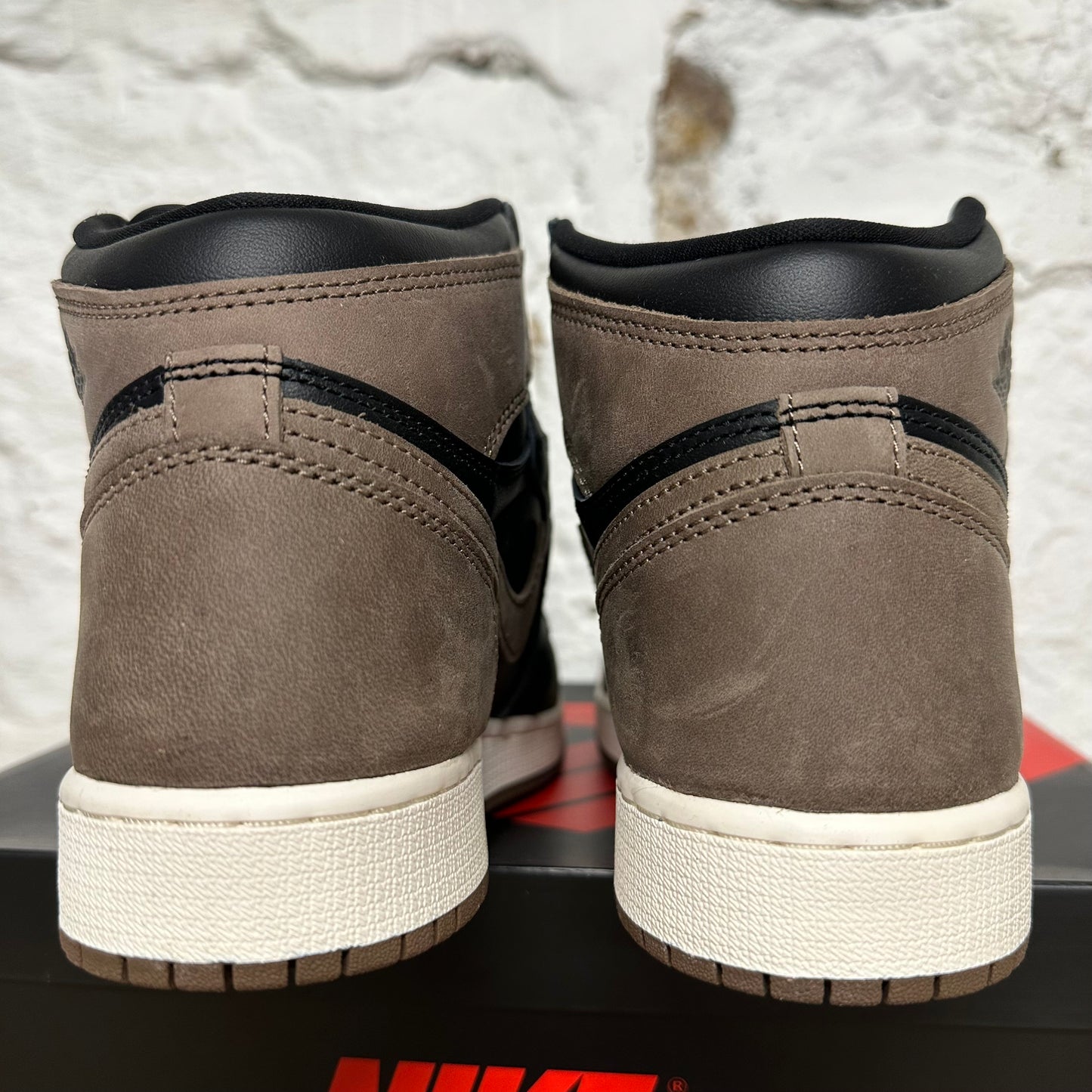 Air Jordan 1 High Palomino Sz 6Y DS