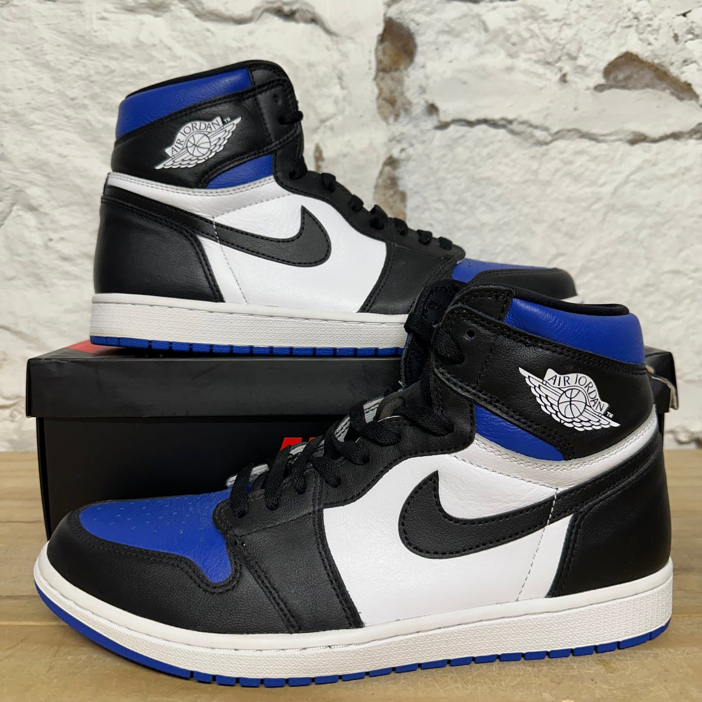 Air Jordan 1 High Royal Toe Sz 11.5