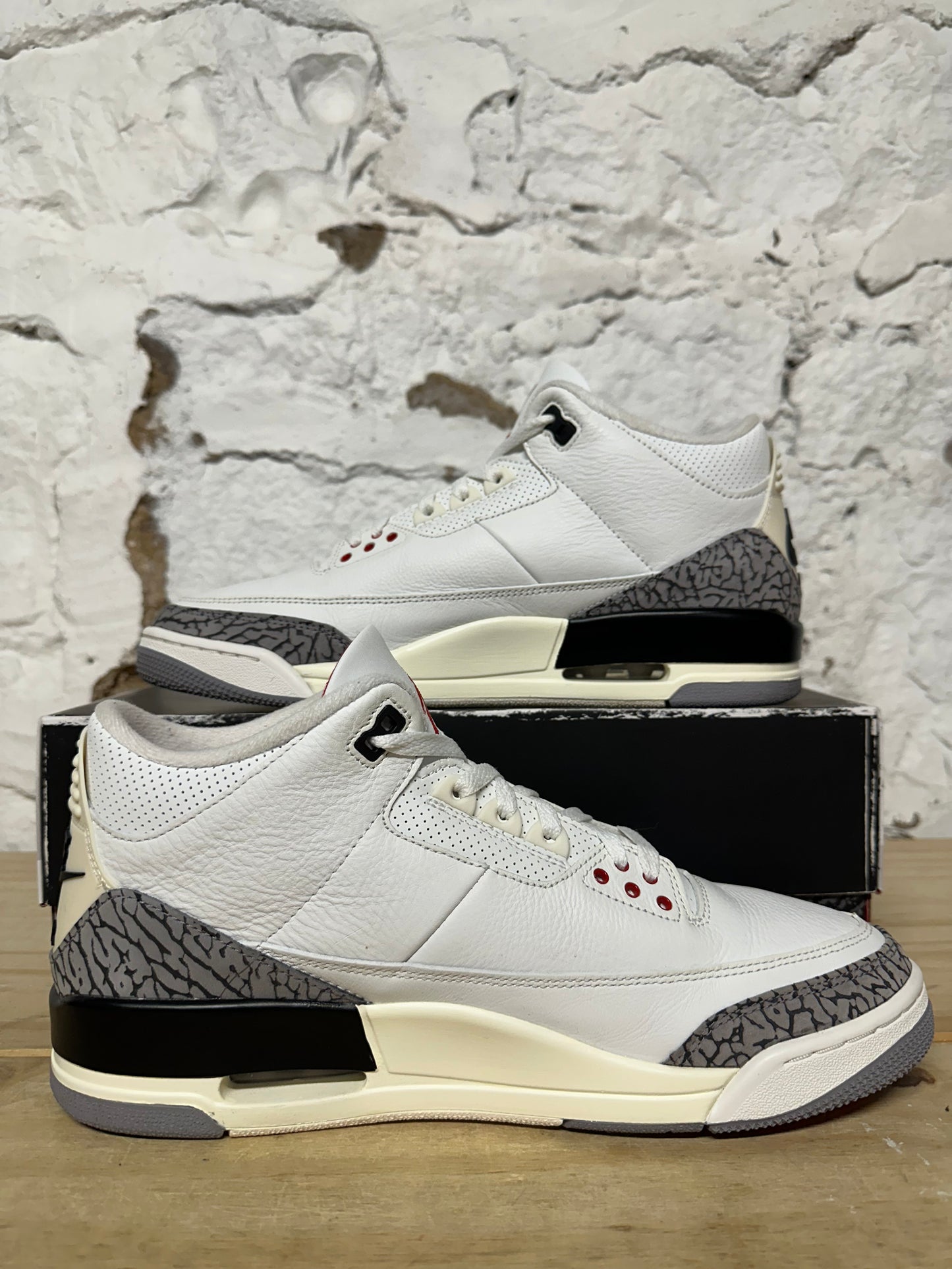 Air Jordan 3 White Cement Reimagined Sz 11.5