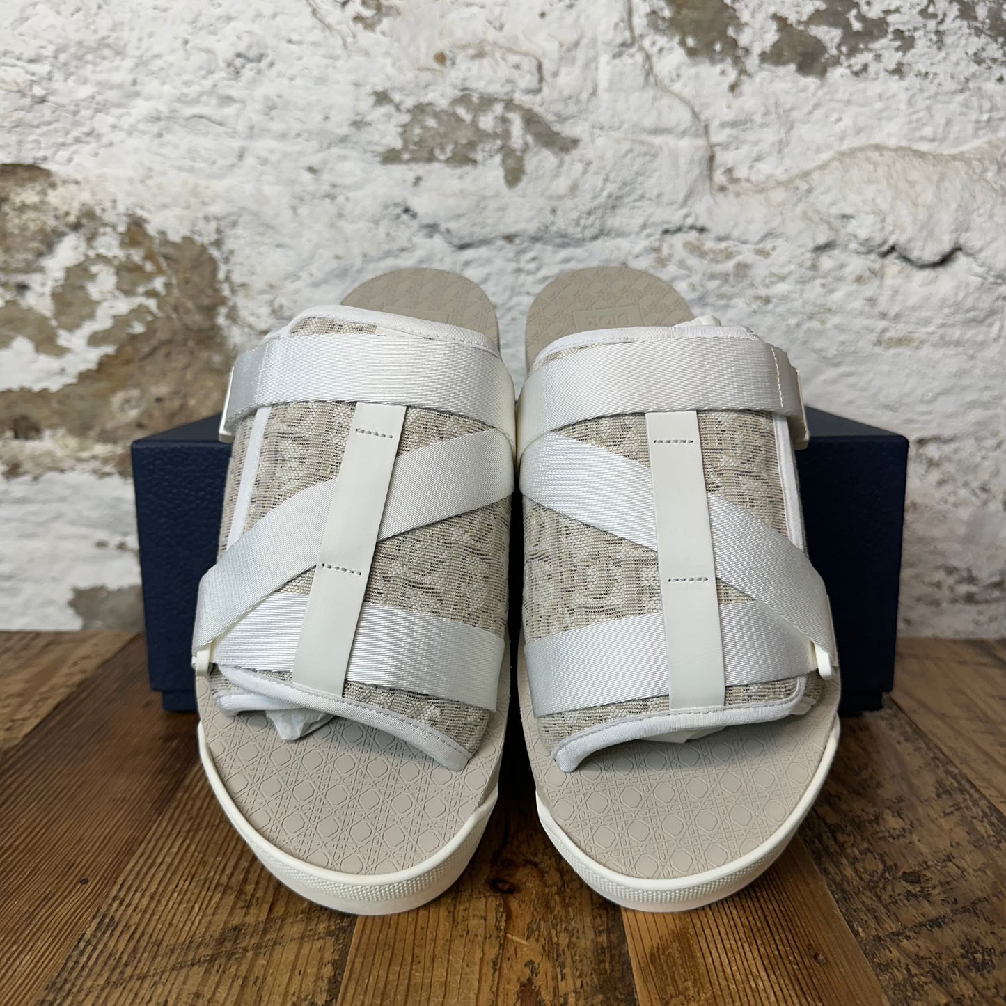 Dior Alpha Oblique White Sandal Sz 8 (41)