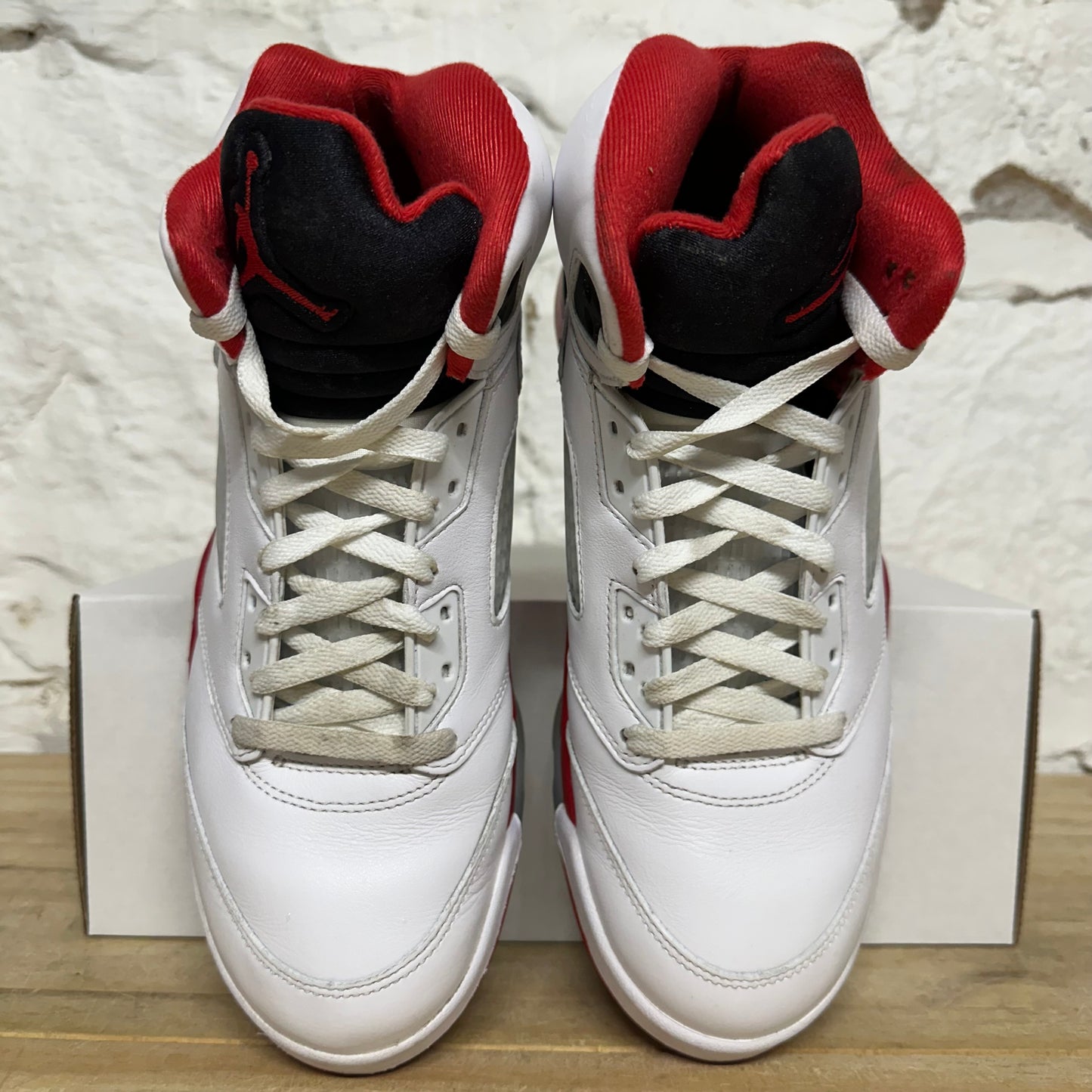 Air Jordan 5 Fire Red Black Tongue (2025) Sz 10