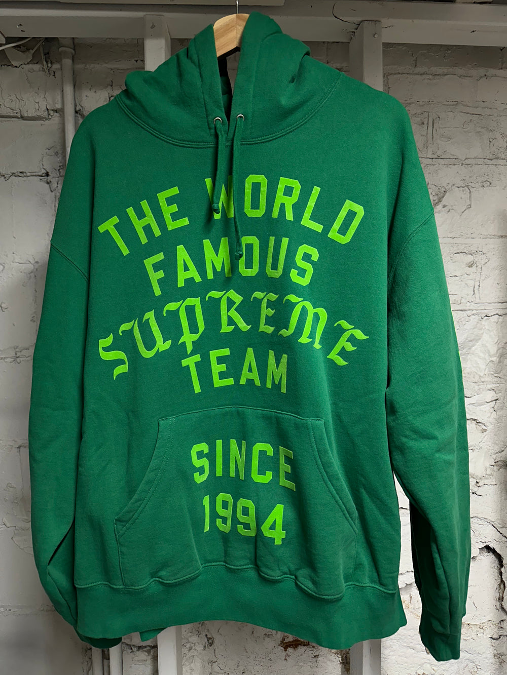 Supreme World Famous Green Hoodie Sz XL