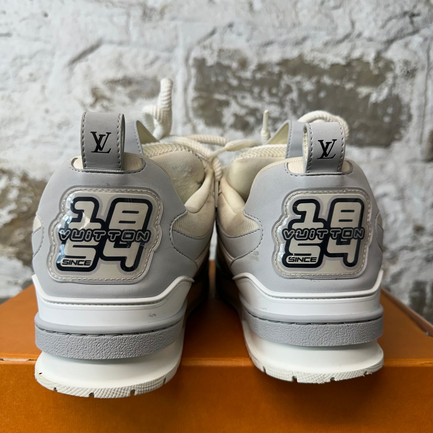 Louis Vuitton Grey White Skate Sneaker Sz 10.5 (9LV)