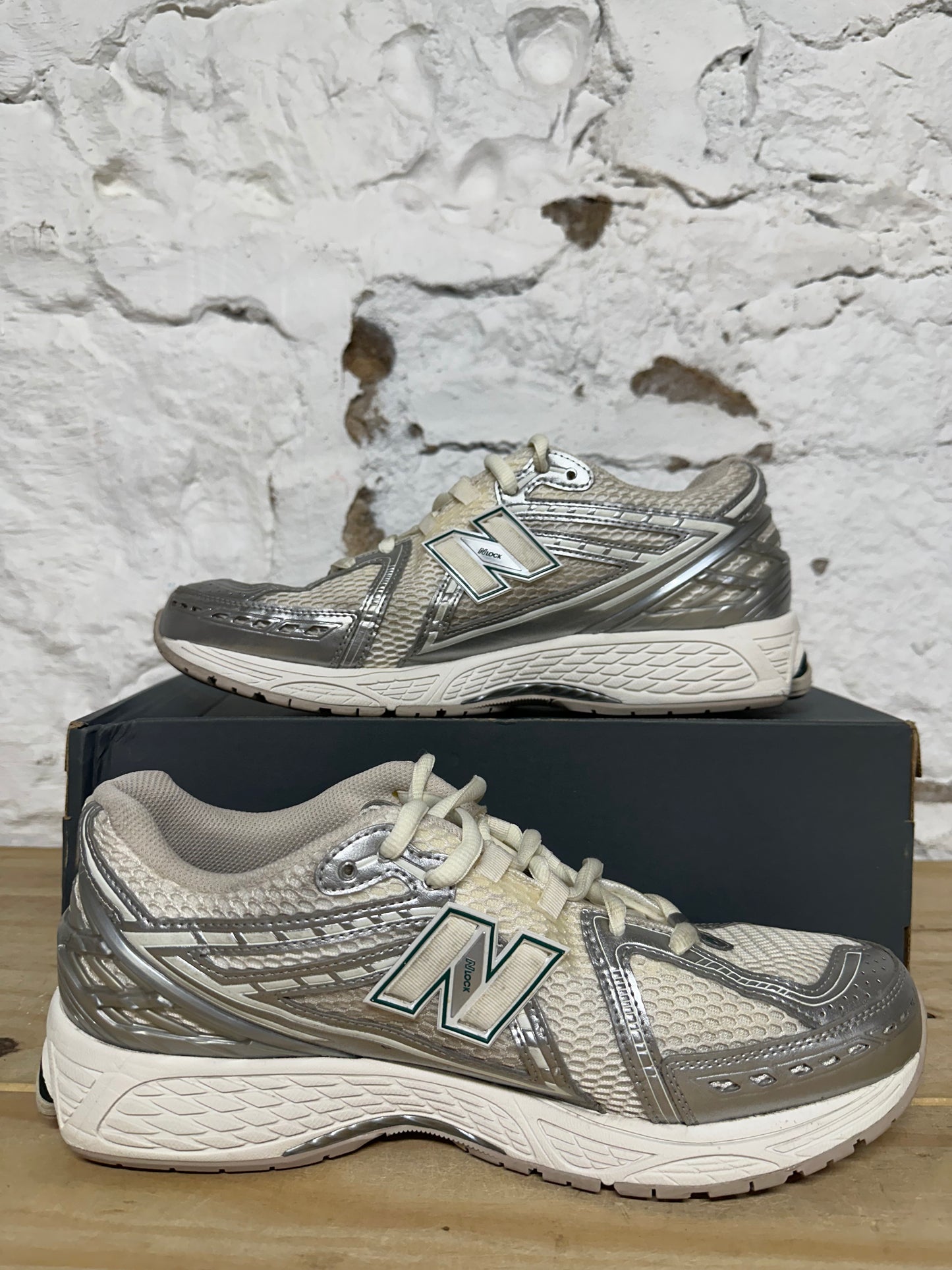 New Balance 1906R Silver Nightwatch Green Sz 12