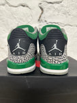 Air Jordan 3 Pine Green Sz 6Y