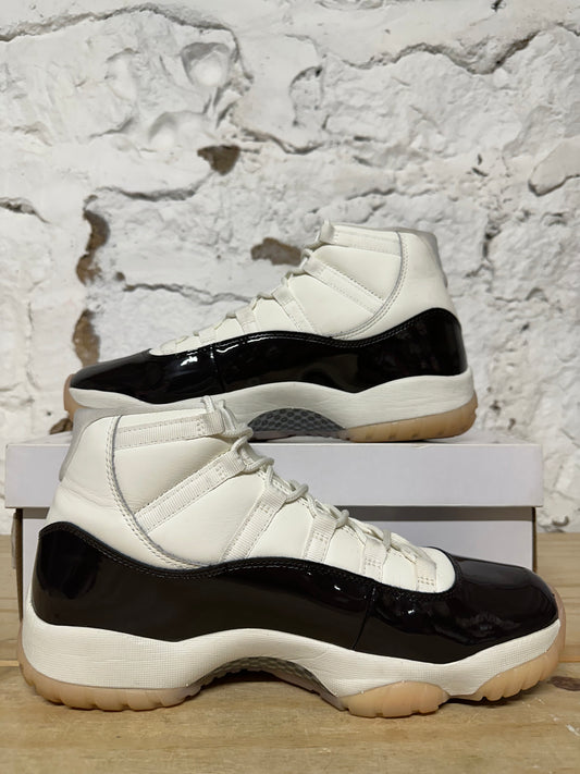 Air Jordan 11 High Neopolitan Sz 10 (11.5W)