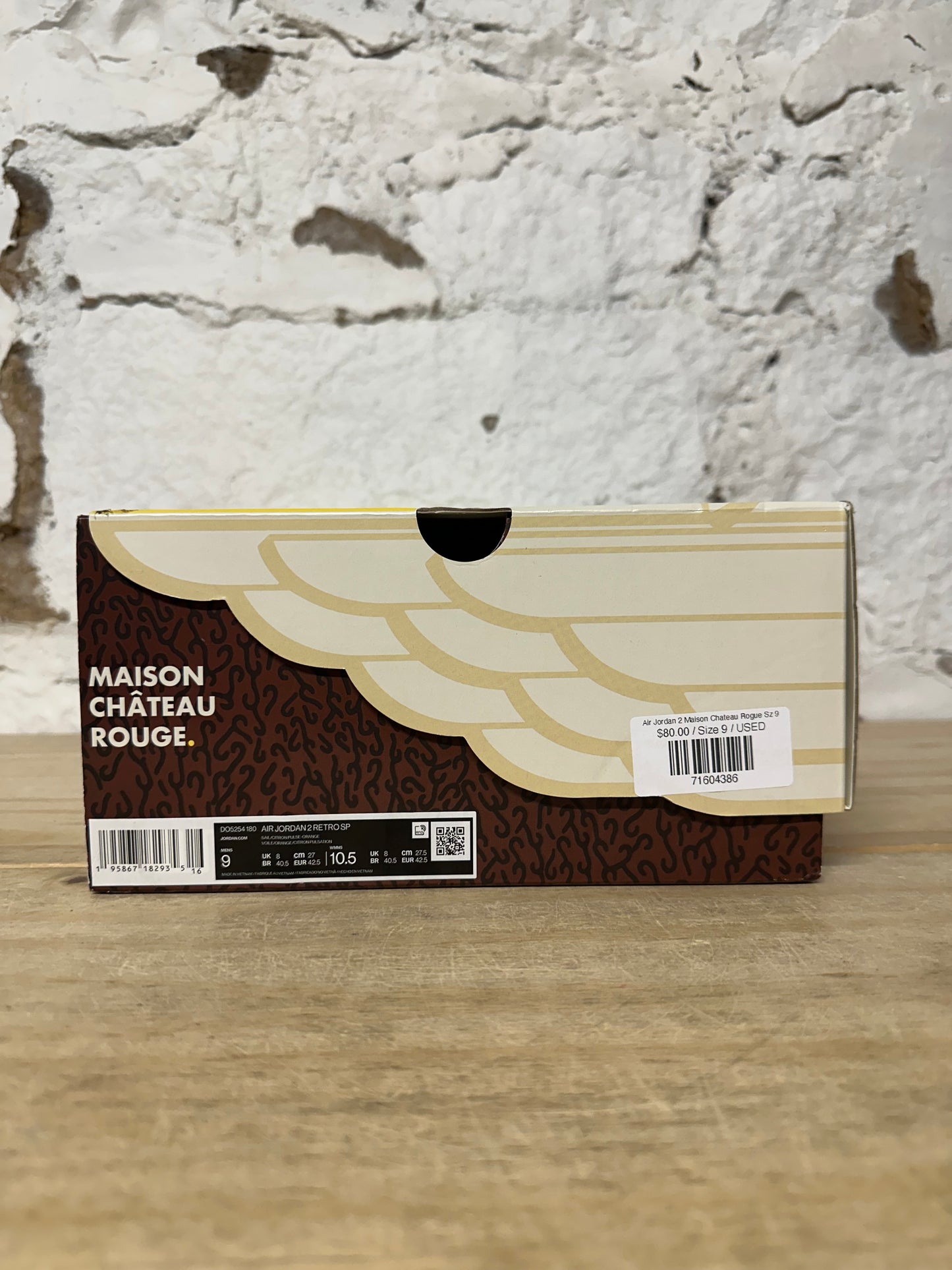 Air Jordan 2 Maison Chateau Rogue Sz 9