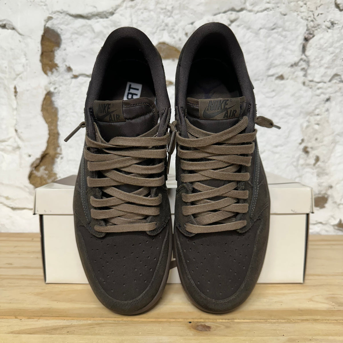 Air Jordan 1 Low Travis Scott Velvet Brown Sz 9