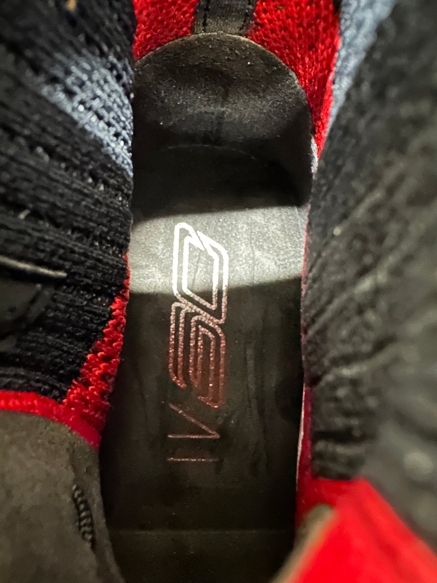 Under Armour Curry 4 Red Black Gum Sz 10.5 DS