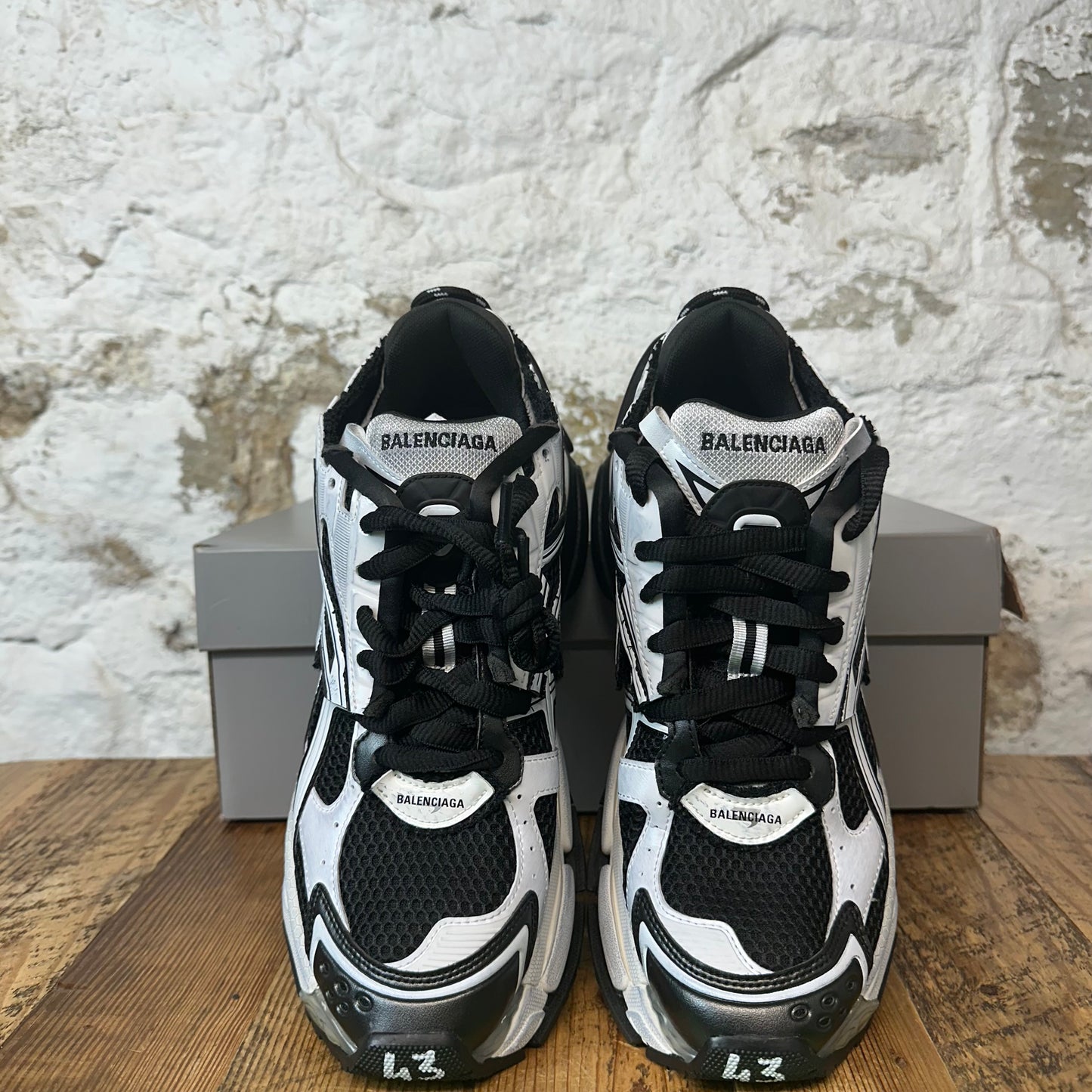 Balenciaga Runner Black White Sneaker