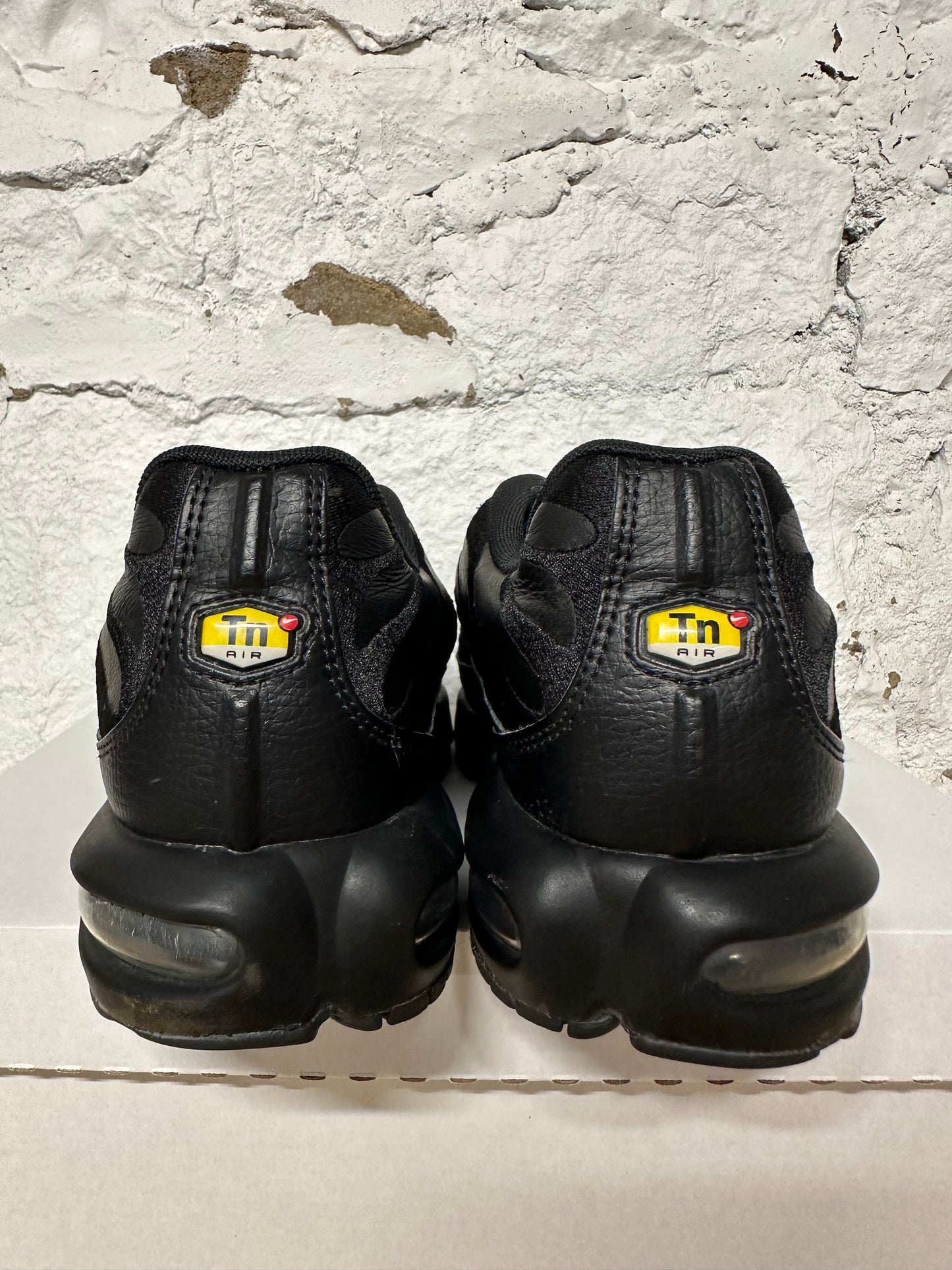 Nike Air Max Plus TN Triple Black Sz 10.5