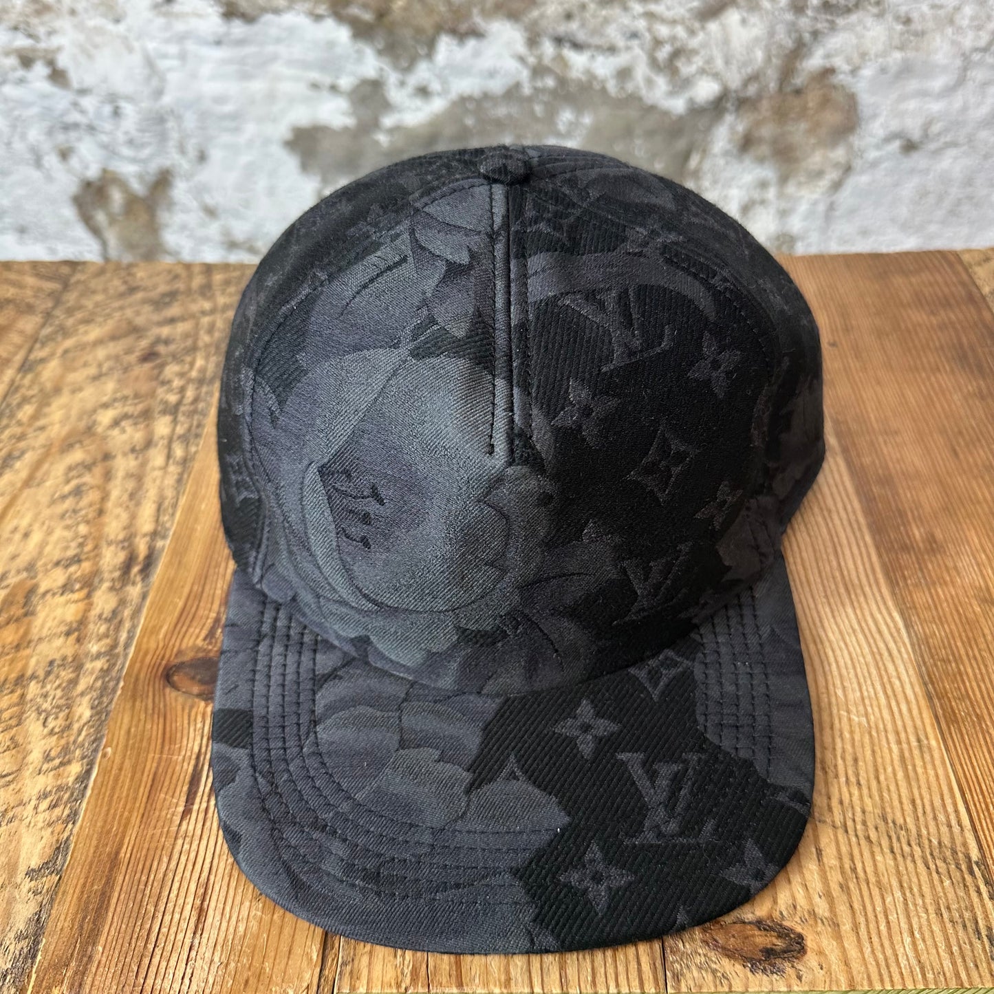 Louis Vuitton Black Grey Floral Monogram Hat Sz M