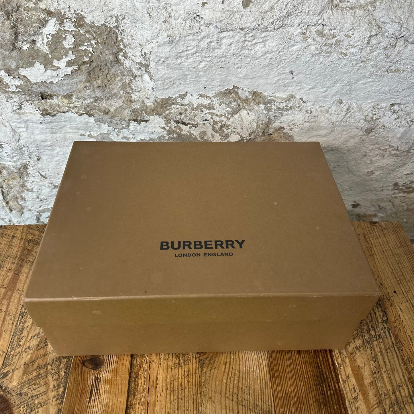 Burberry Arthur Floral Black Grey Red Sneaker Sz 9 (42)