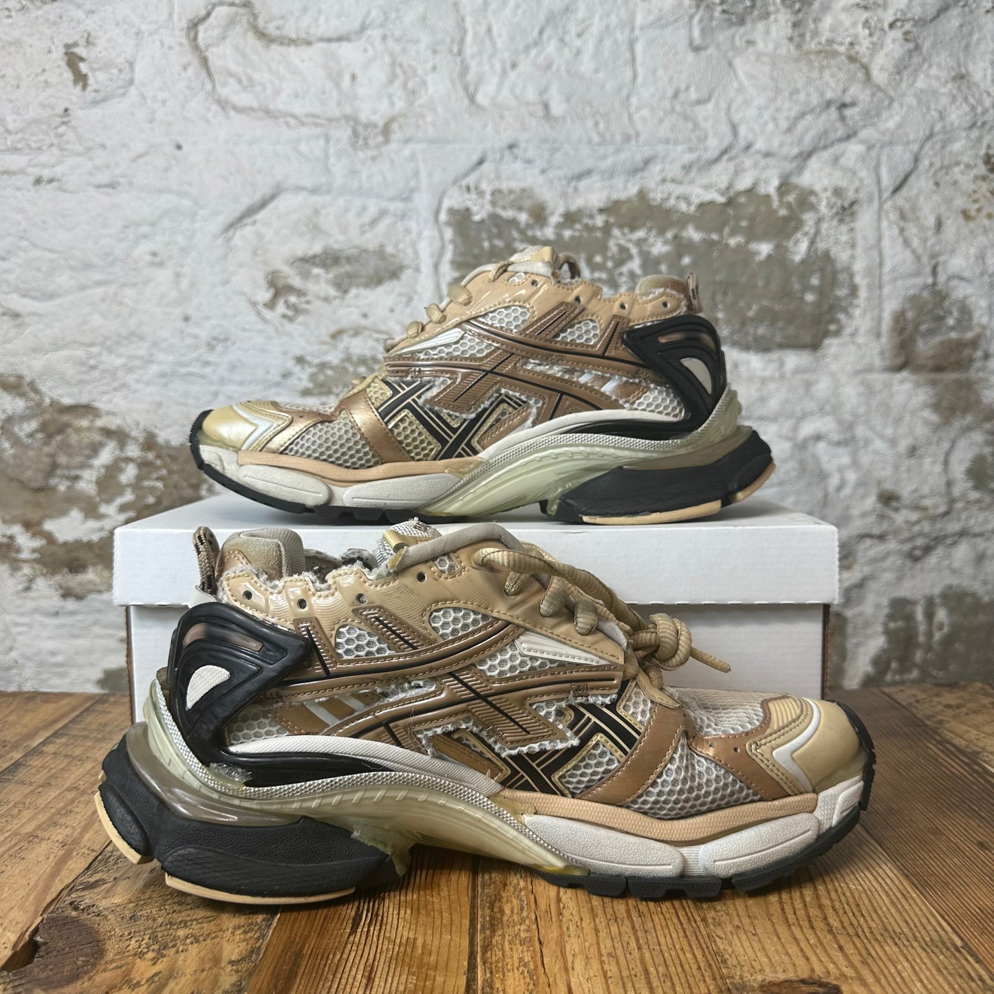 Balenciaga Runner Beige White Black Sneaker Sz 9 (42)
