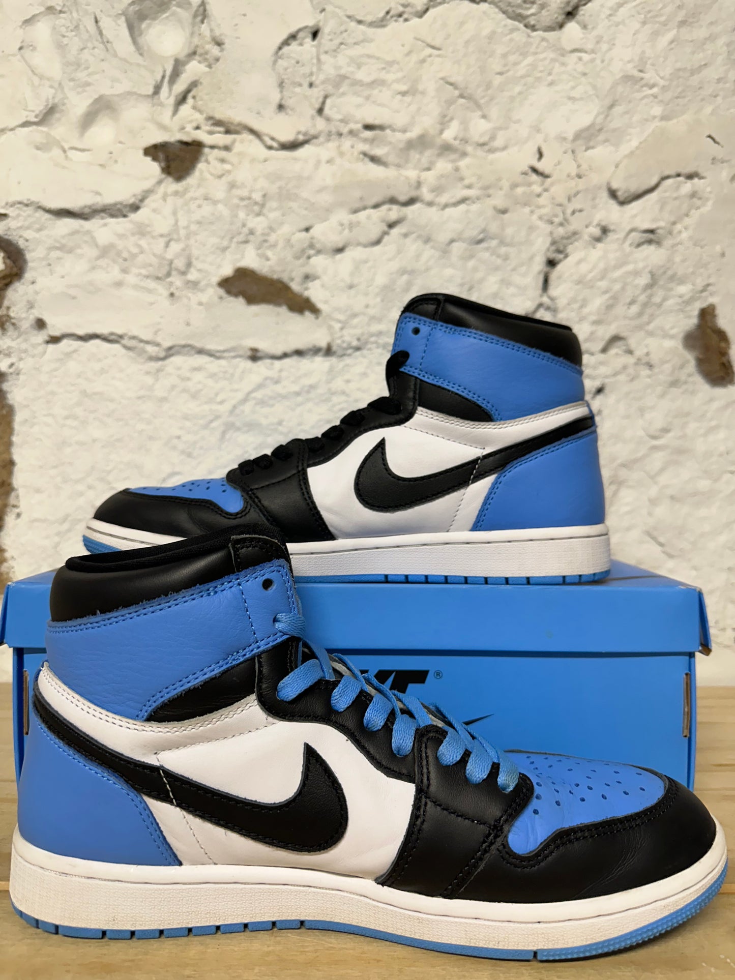 Air Jordan 1 UNC Toe Sz 9.5