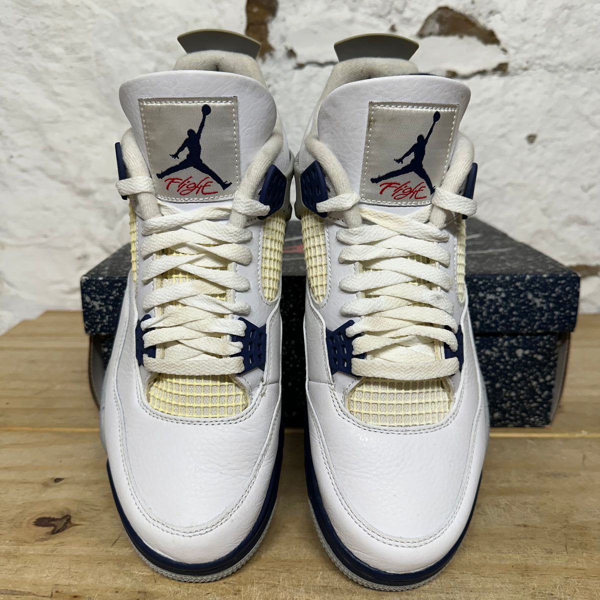 Air Jordan 4 Midnight Navy Sz 9.5