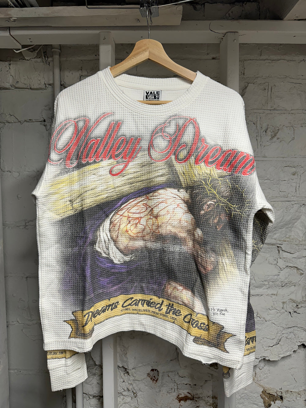 Vale Carried The Cross Thermal L/S Sz S DS