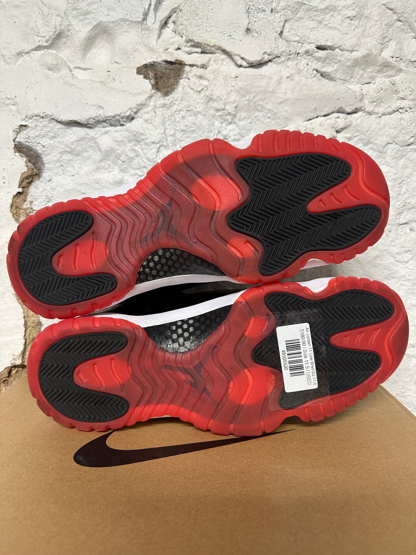 Air Jordan 11 Low Bred Sz 11.5