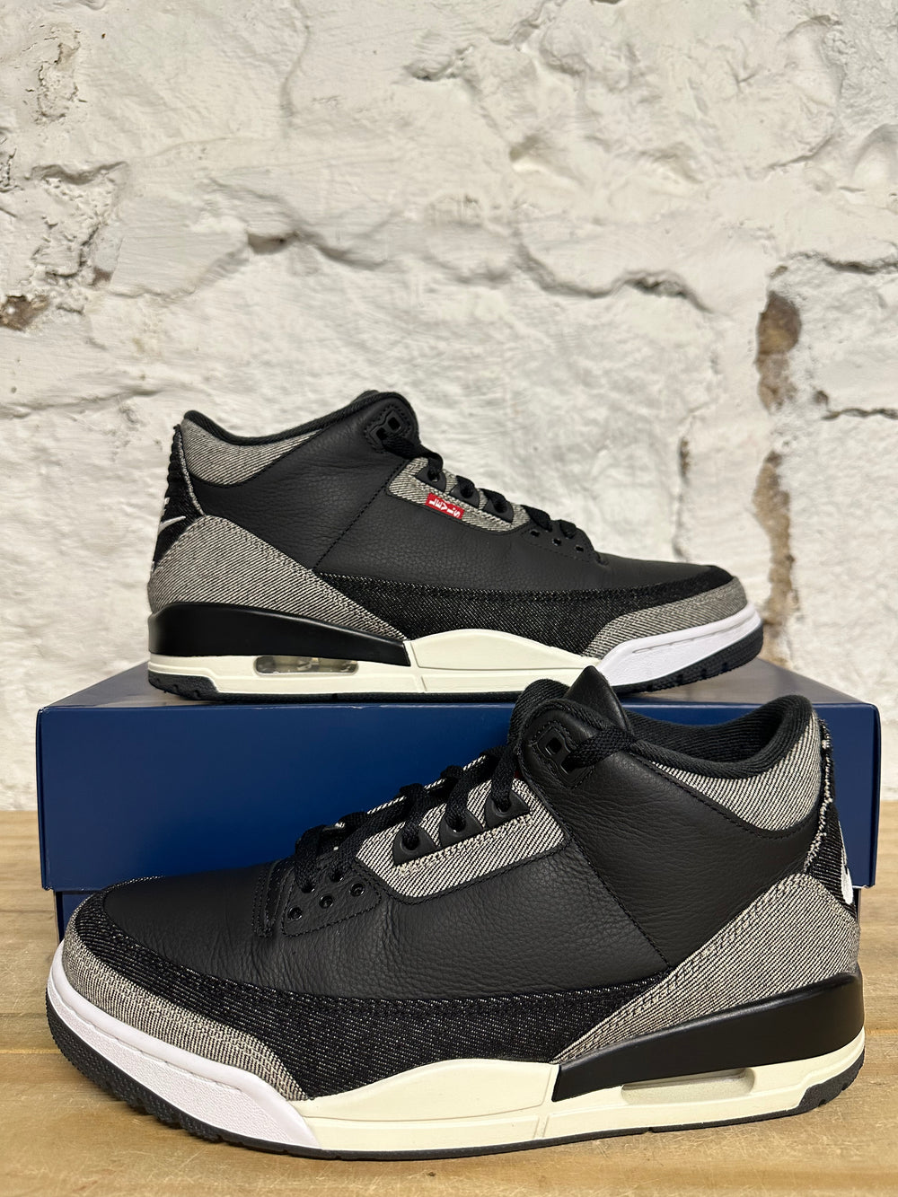 Air Jordan 3 Levis Black Sz 11