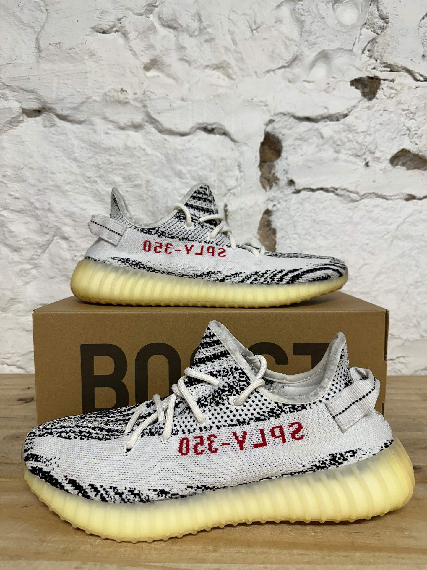 Yeezy 350 V2 Zebra Sz 11.5