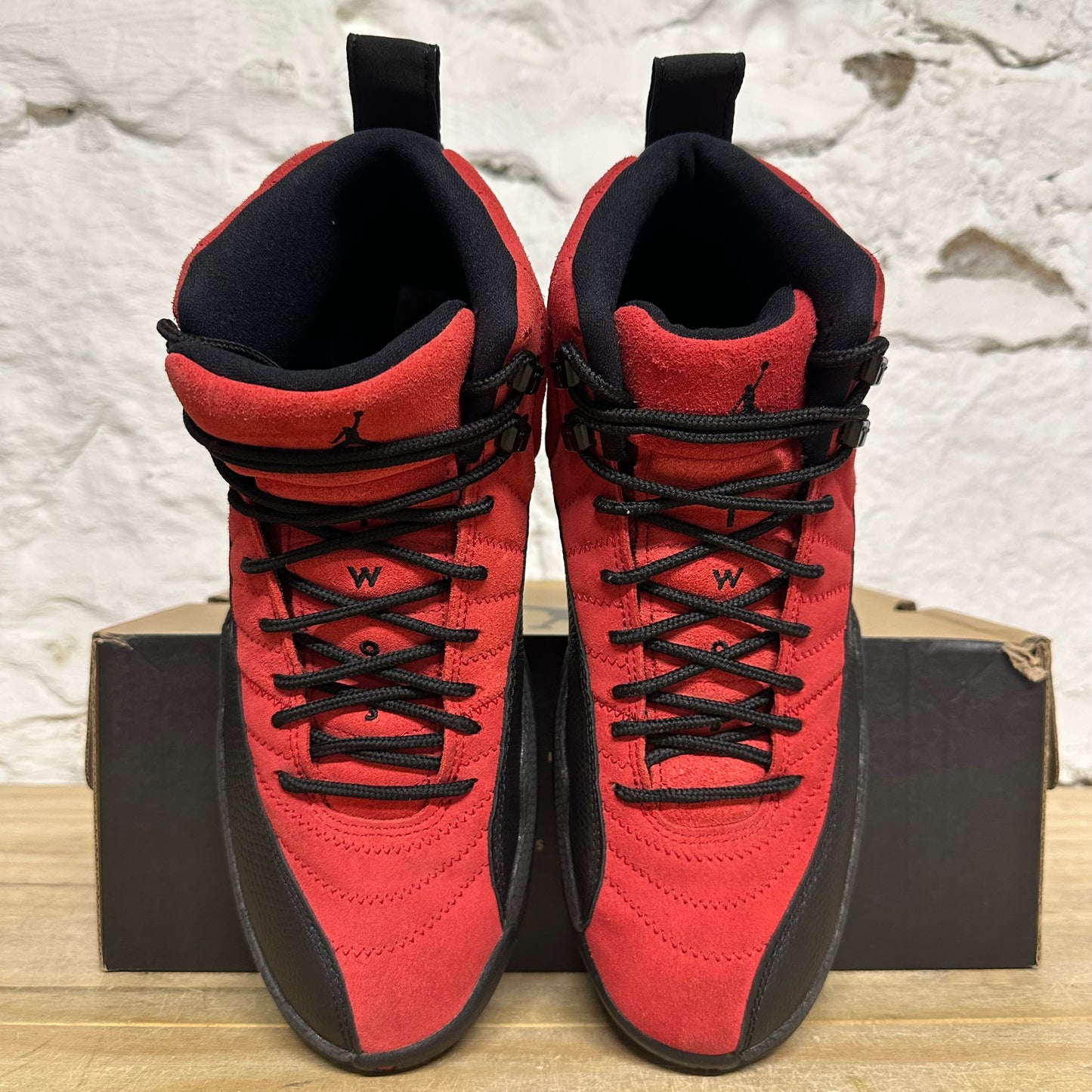 Air Jordan 12 Reverse Flu Game Sz 8.5